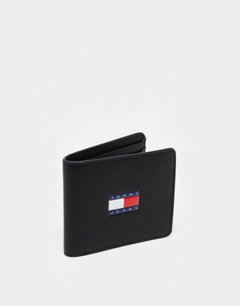 Tommy Jeans heritage leather CC wallet in black Tommy Jeans