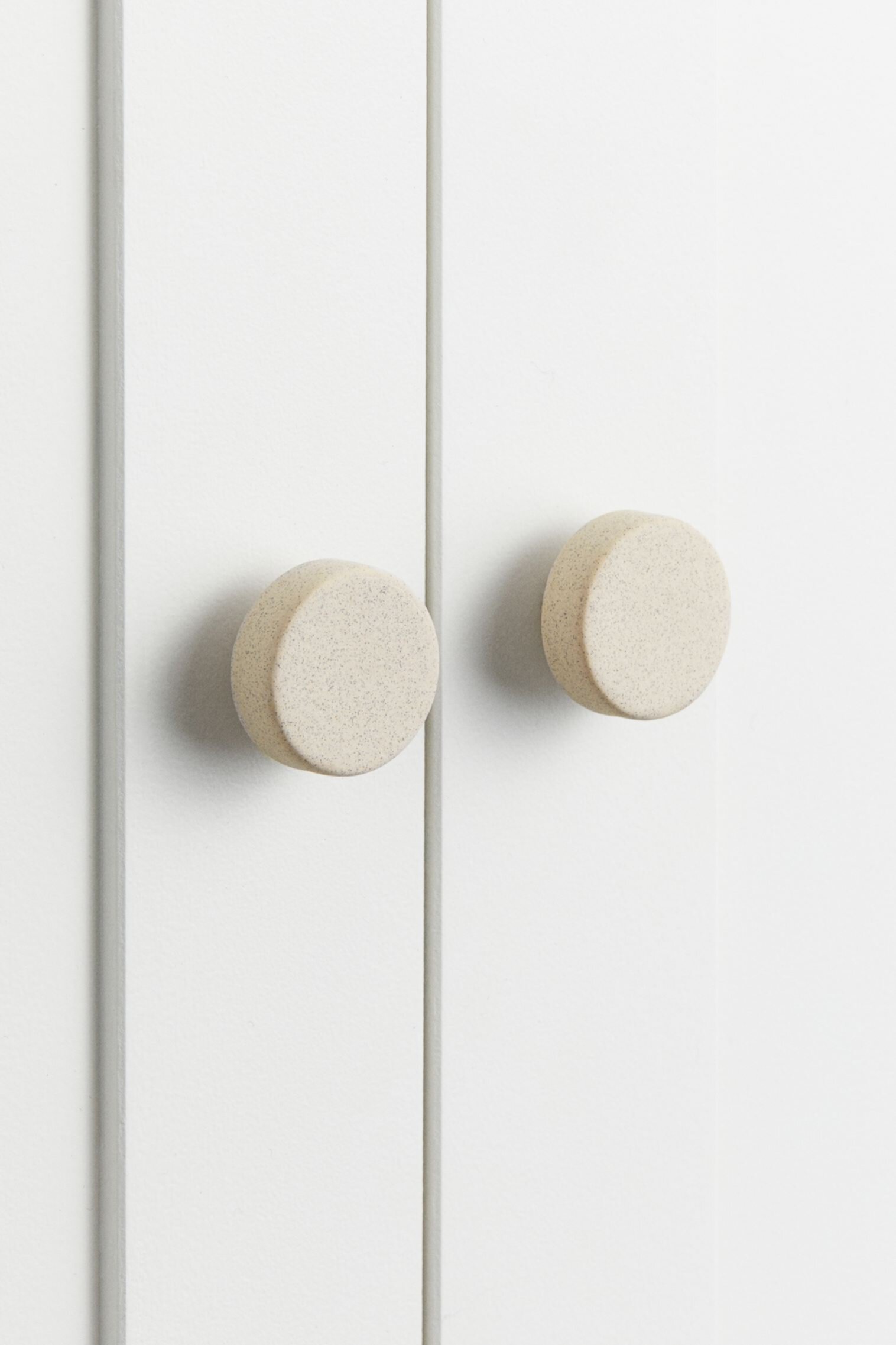 2-pack Stoneware Knobs H&M