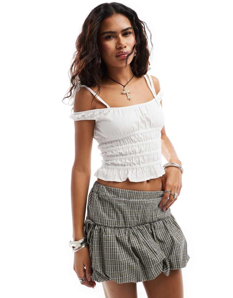 Motel xavan shirred cami top in white Motel