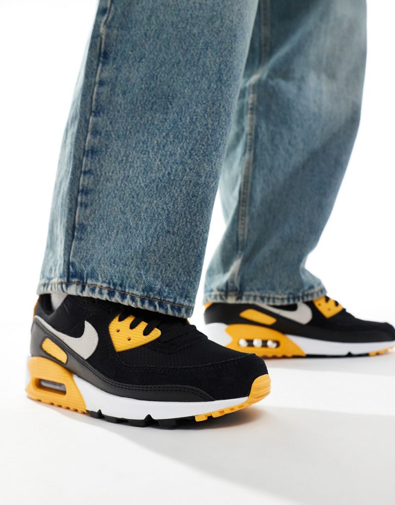 Nike Air Max 90 sneakers in black and yellow Nike