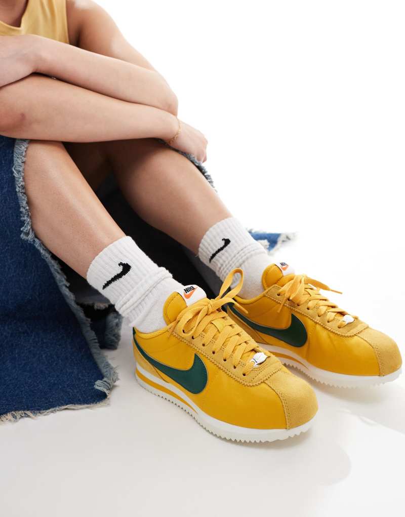 Женские Повседневные кроссовки Nike Cortez TXT Nike