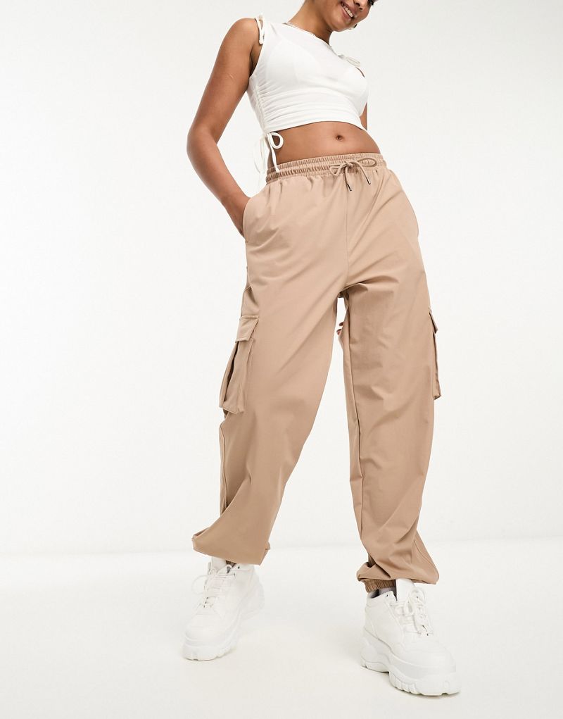 Noisy May cargo pants with pocket details in taupe Noisy May