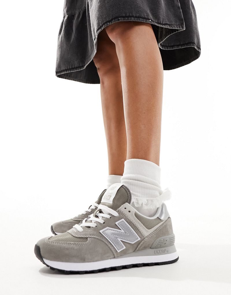 New Balance 574 sneakers in gray and white New Balance