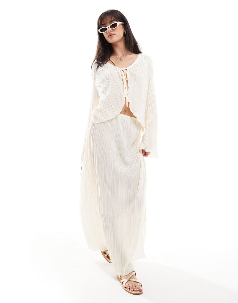 Pieces mix and match plisse maxi skirt in cream - part of a set Pieces