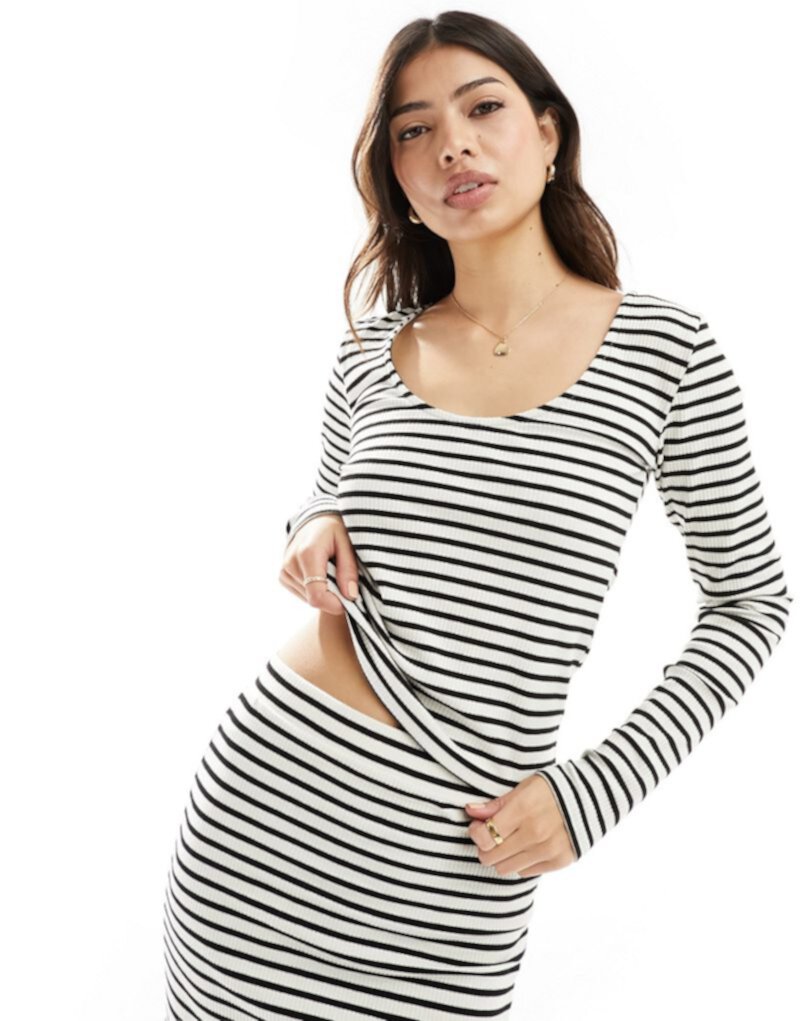 Pieces ribbed long sleeved scoop back top set in cream and black stripe Pieces