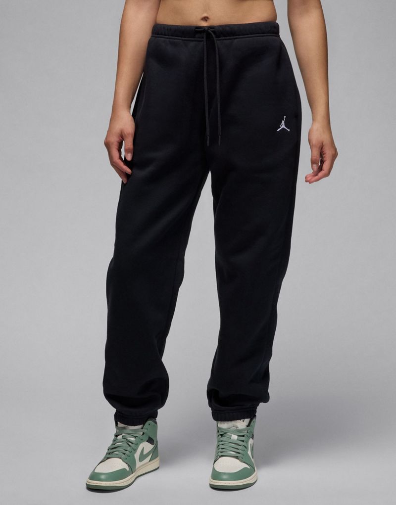 Jordan Brooklyn fleece sweatpants in black Jordan