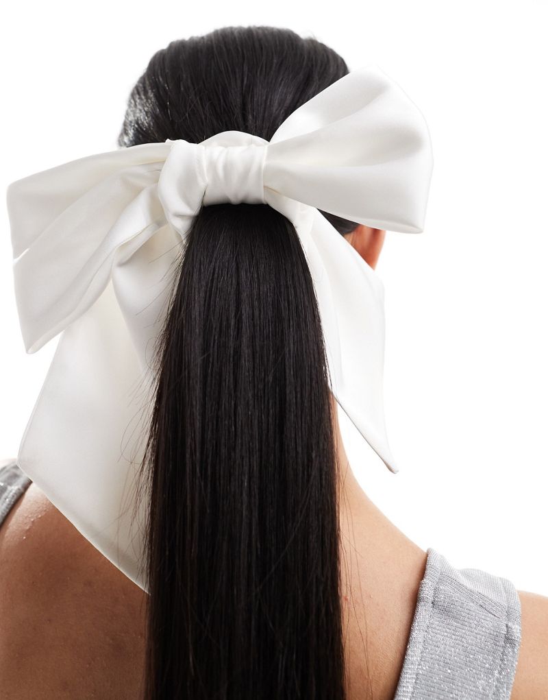 Kaiia oversized satin bow hair clip in white Kaiia