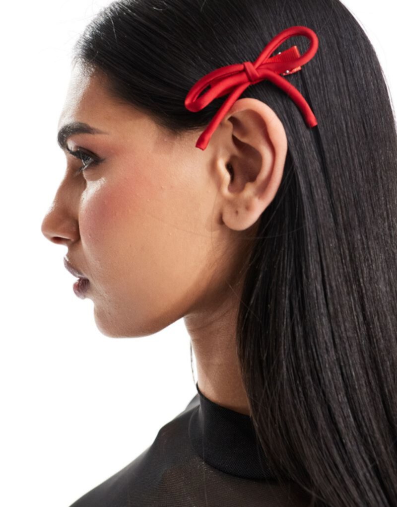 Kaiia bow hairclips in red Kaiia