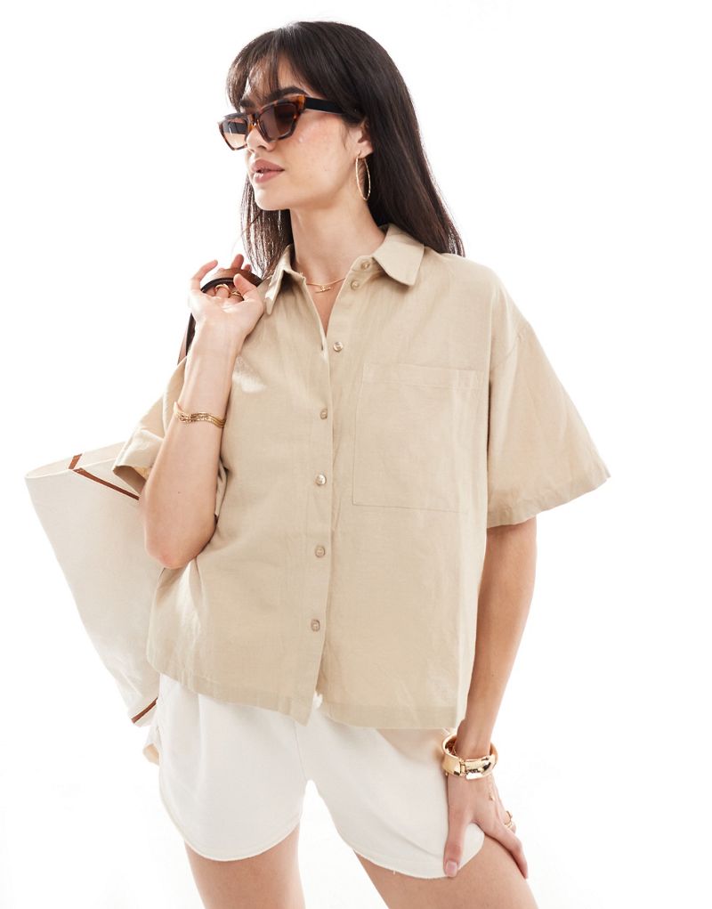 Pieces linen mix boxy shirt in beige Pieces