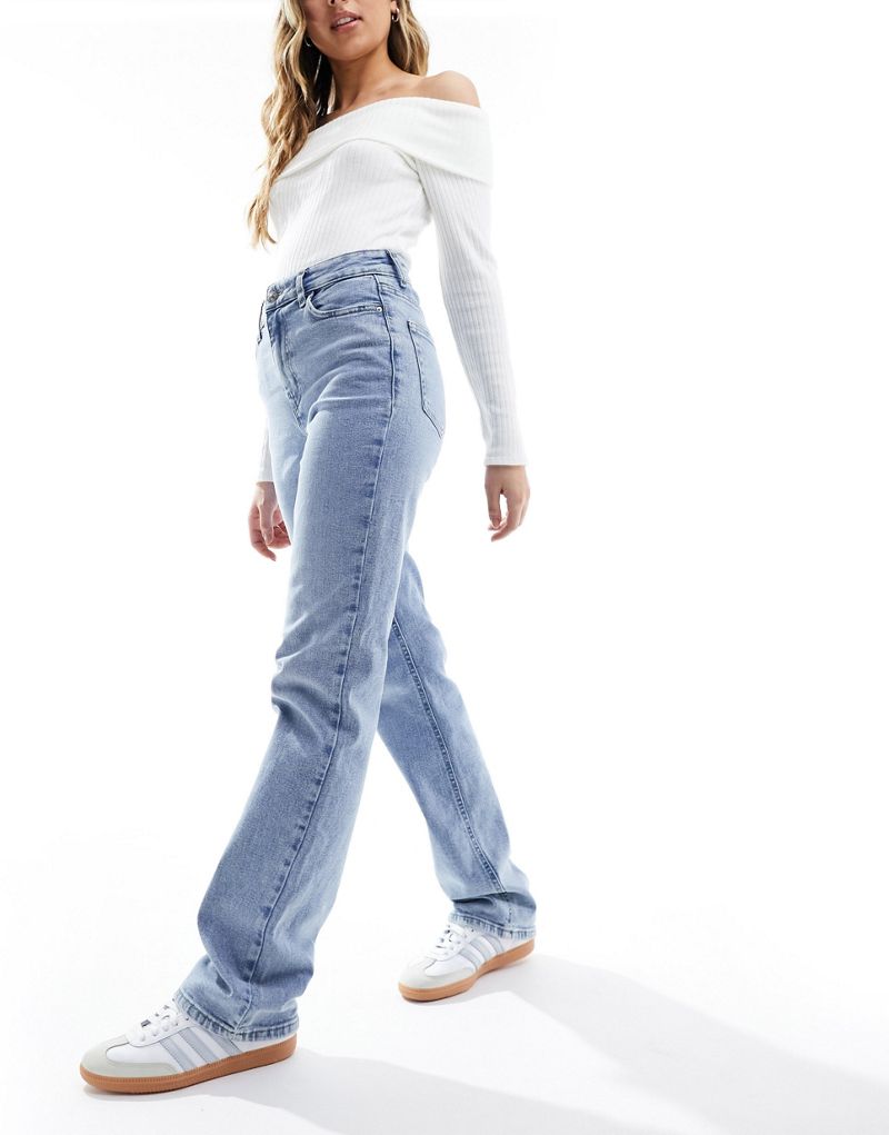 Pieces Kelly high waisted straight leg jeans in light blue Pieces