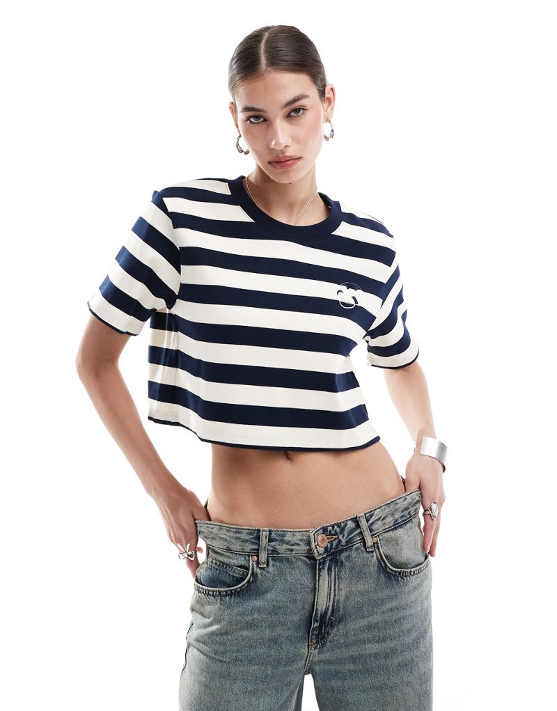 Urban Revivo cropped nautical t-shirt in navy and white Urban Revivo