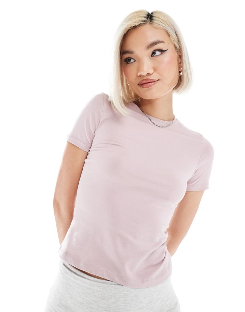 Weekday slim fit t-shirt in dusty pink - Exclusive to ASOS Weekday
