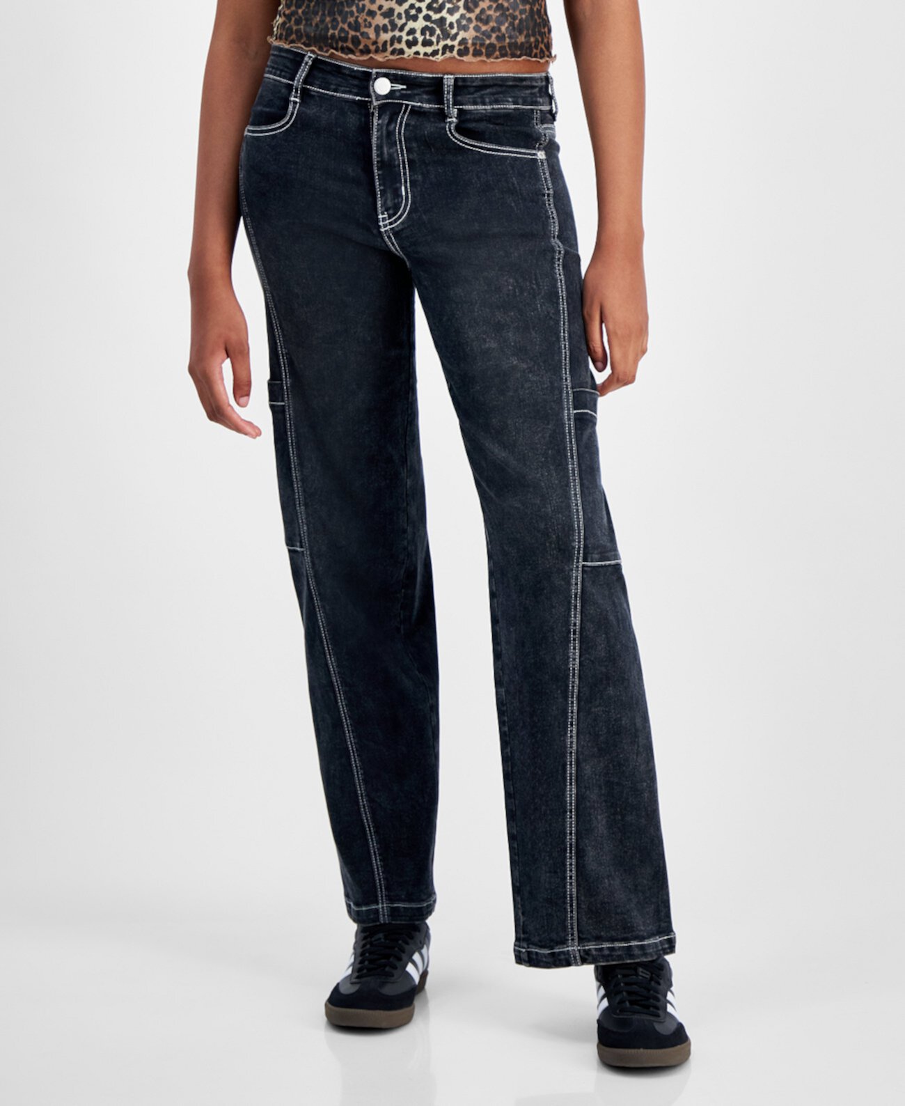 Juniors' Mid-Rise Wide-Leg Cargo Jeans Dollhouse