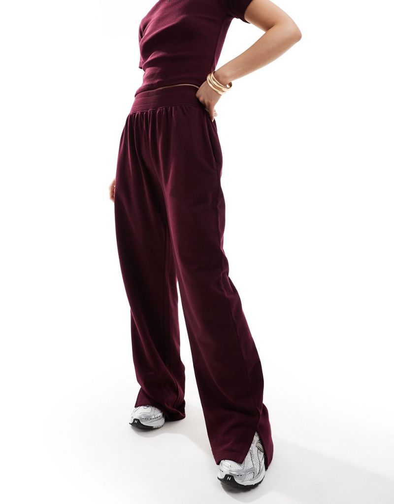 Kaiia wide leg sweatpants in burgundy - part of a set Kaiia