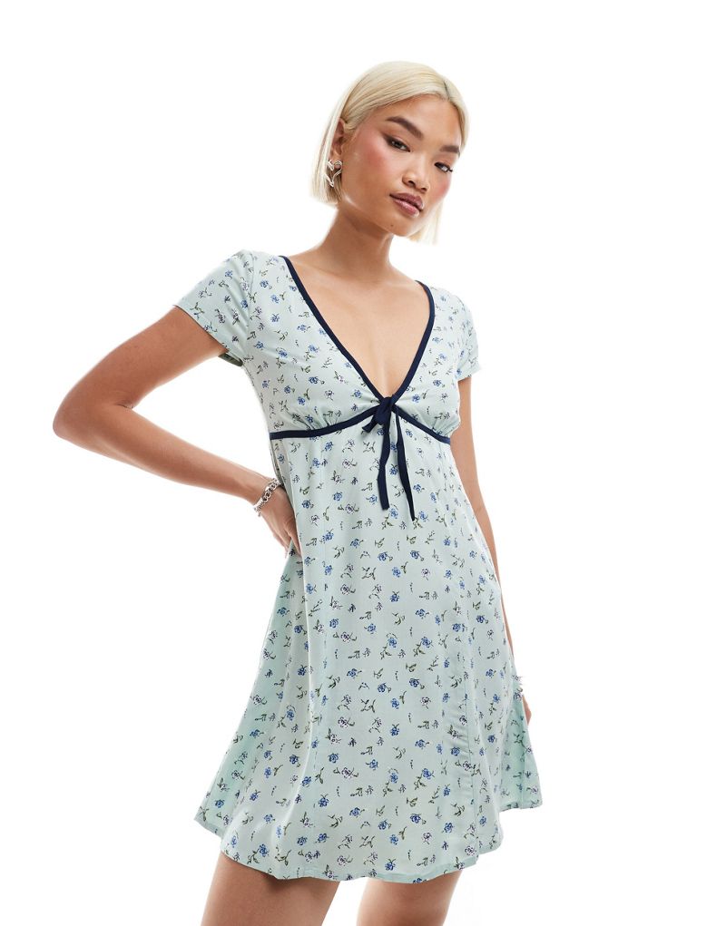 Motel vaiso delicate floral mini dress in pale green Motel