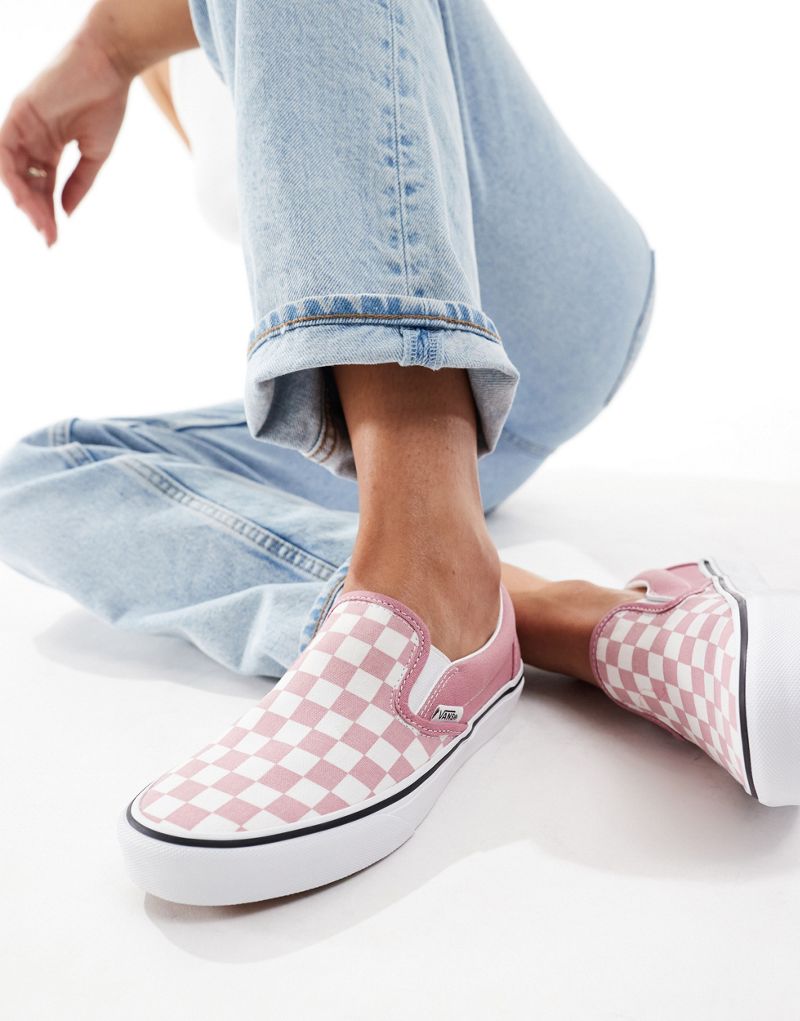 Vans Classic Slip-On sneakers in pink checkerboard print Vans