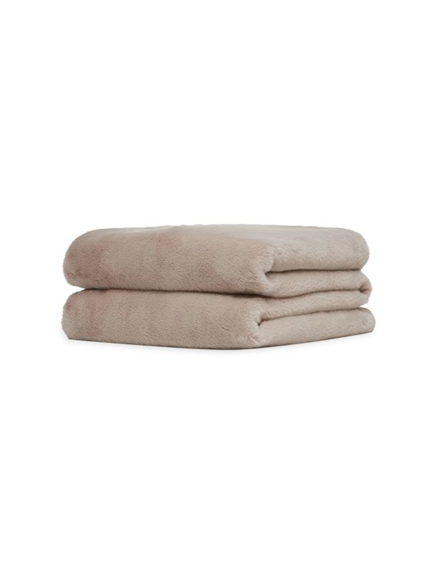 Brady Pluche™ Throw Blanket APPARIS