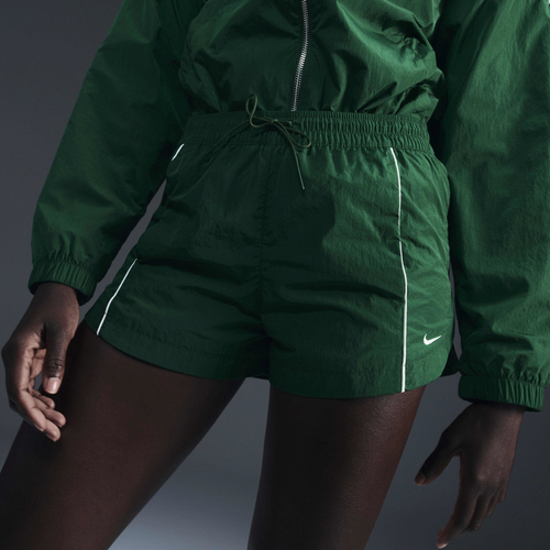 Шорты Nike NSW Windrunner Woven 2" MR с защитой от UVA/UVB для тренировок и отдыха Nike