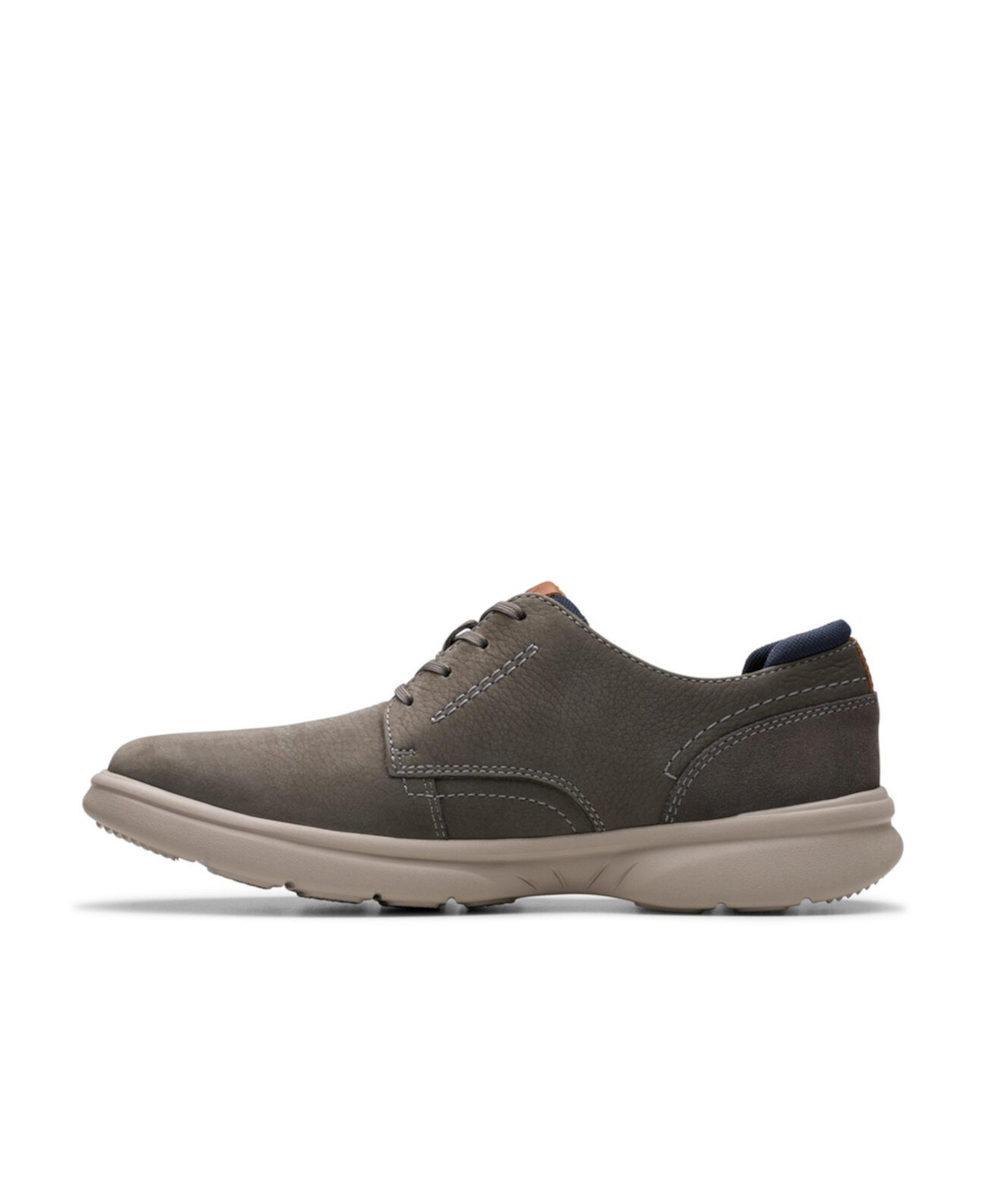 Мужские ботинки Clarks Bradley Plain с амортизационной подошвой и легким верхом из нубука Clarks