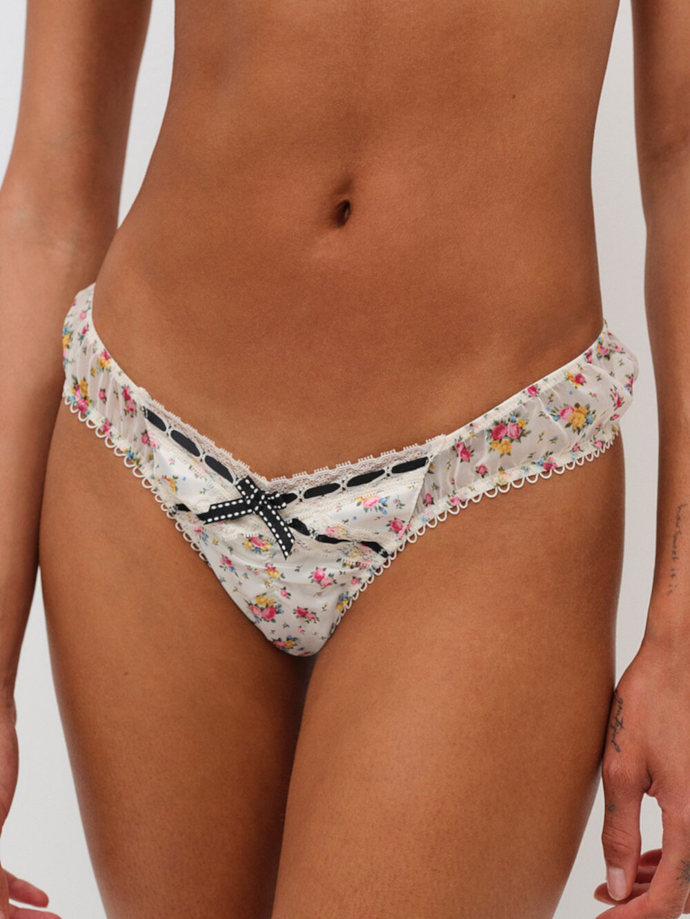 Женские Трусы for LOVE & LEMONS Samantha Thong Panty For LOVE & LEMONS