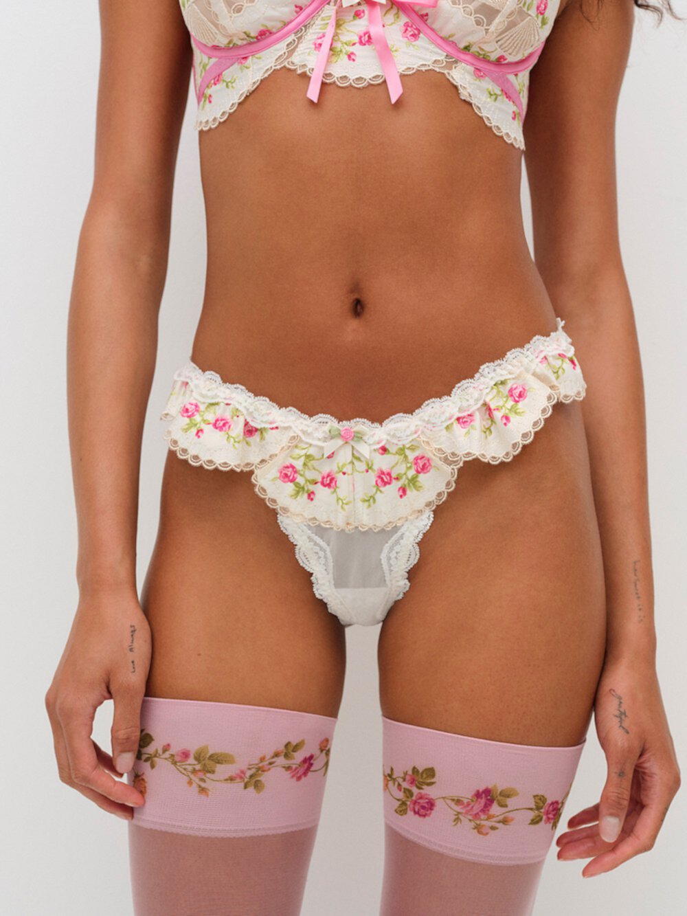 Женские Трусы for LOVE & LEMONS Gretchen Thong Panty For LOVE & LEMONS