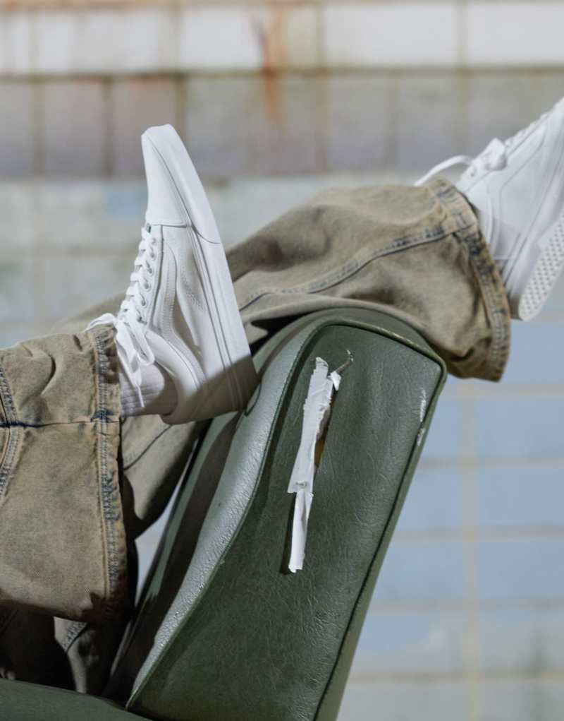 Кроссовки Vans Old Skool белые низкопрофильные с усиленным носком Vans