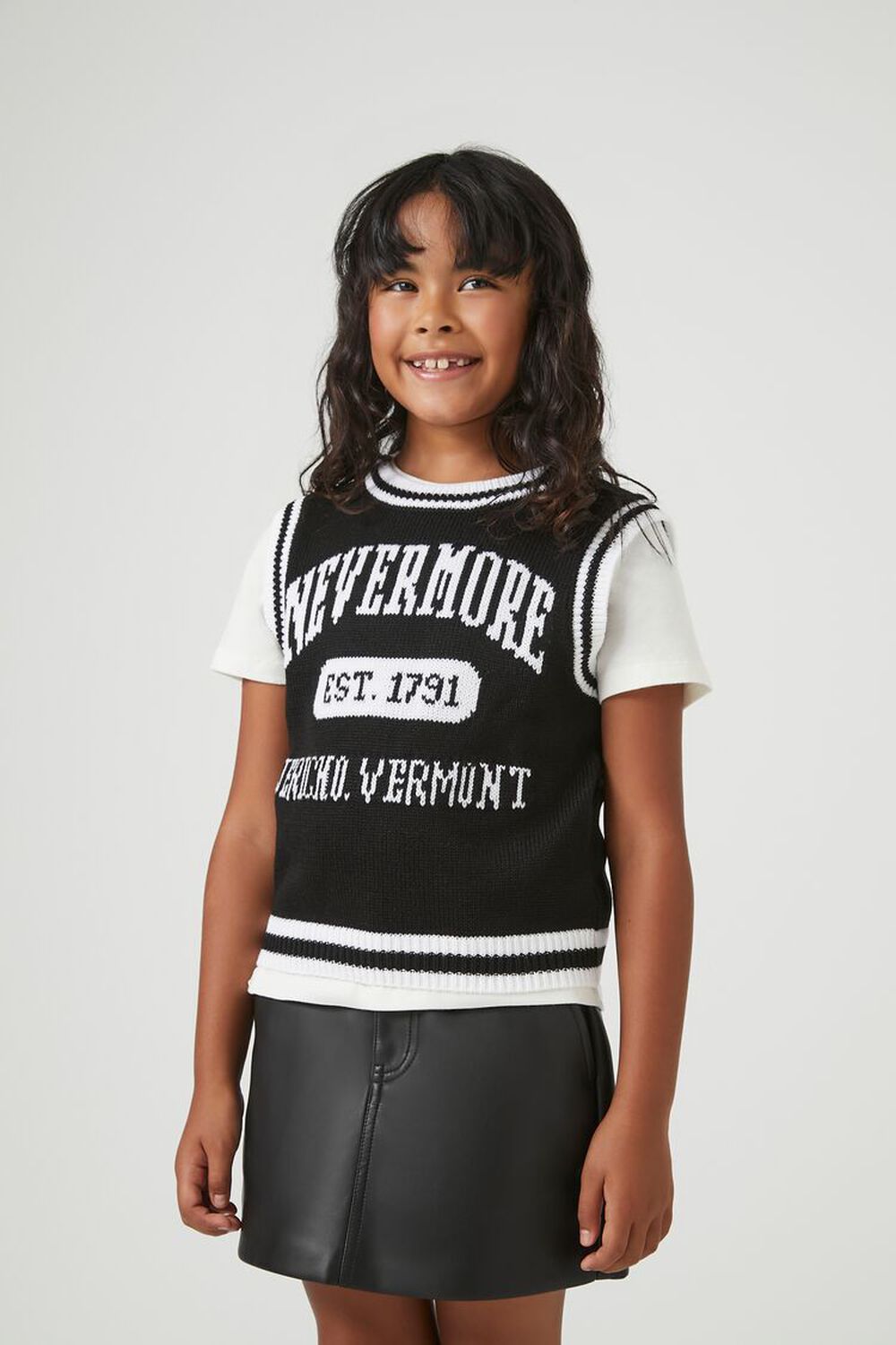 Вязаный детский жилет в баскетбольном стиле Nevermore от FOREVER21 Forever21