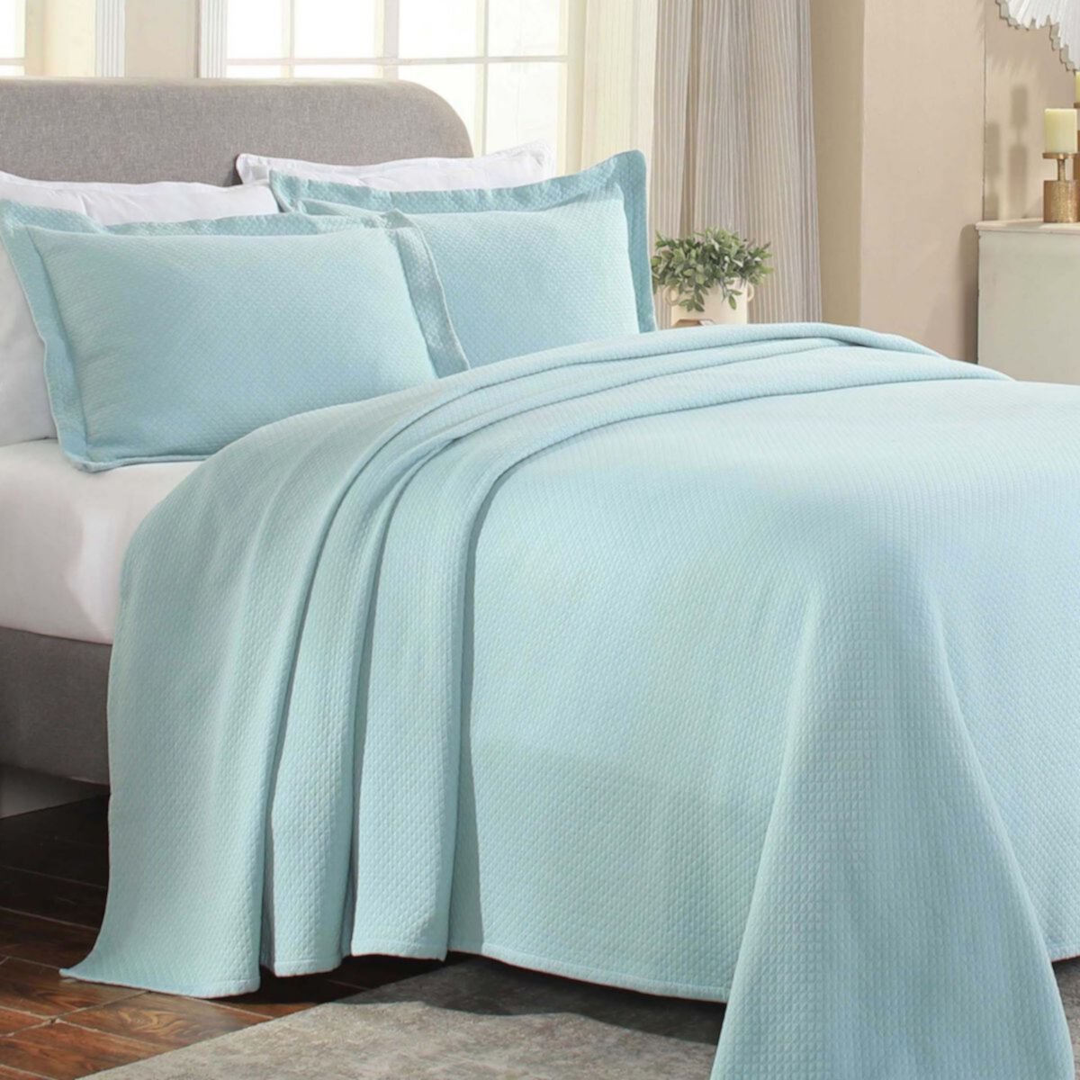 SUPERIOR Solitaire Cotton Medium Weight All-Season Matelasse Diamond Bedspread & Sham Set Superior