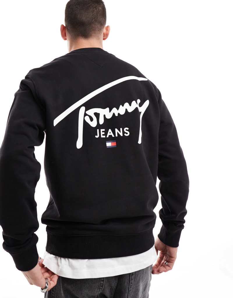 Мужская Толстовка Tommy Jeans с логотипом на спине в черном цвете Tommy Jeans