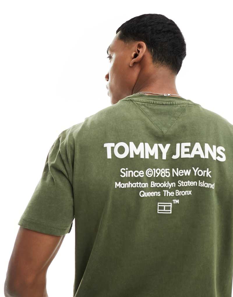 Оливковая футболка Tommy Jeans с короткими рукавами и круглый вырезом Tommy Jeans