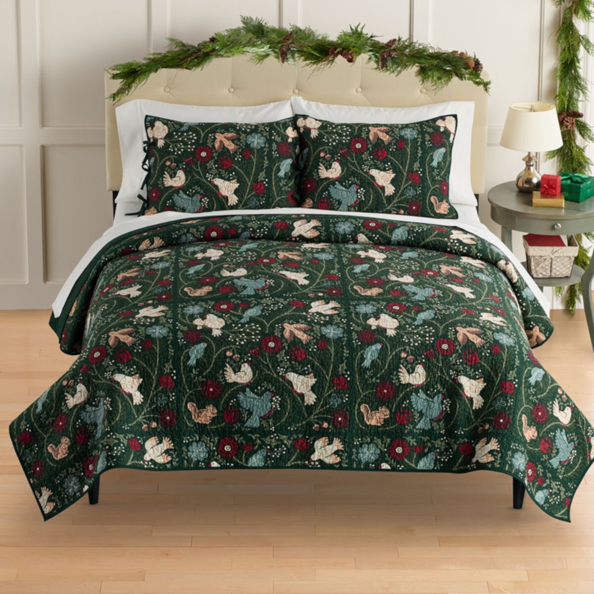 St. Nicholas Square® Winter Bird Quilt Set with Shams St. Nicholas Square