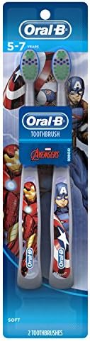 Детская зубная щетка Oral-B Avengers Assemble (Мягкая) 5-7 лет, набор из двух штук Oral-B