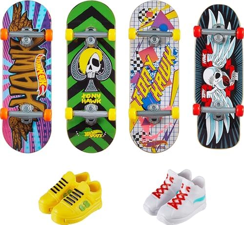 Hot Wheels Skate Tony Hawk Fingerboard & Removable Skate Shoes Multipack, 4 Boards, 2 Pairs of Skate Shoes, 1 Exclusive Set (Styles May Vary) Hot Wheels