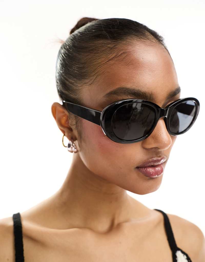 A.Kjaerbede anma round sunglasses in black A.Kjaerbede