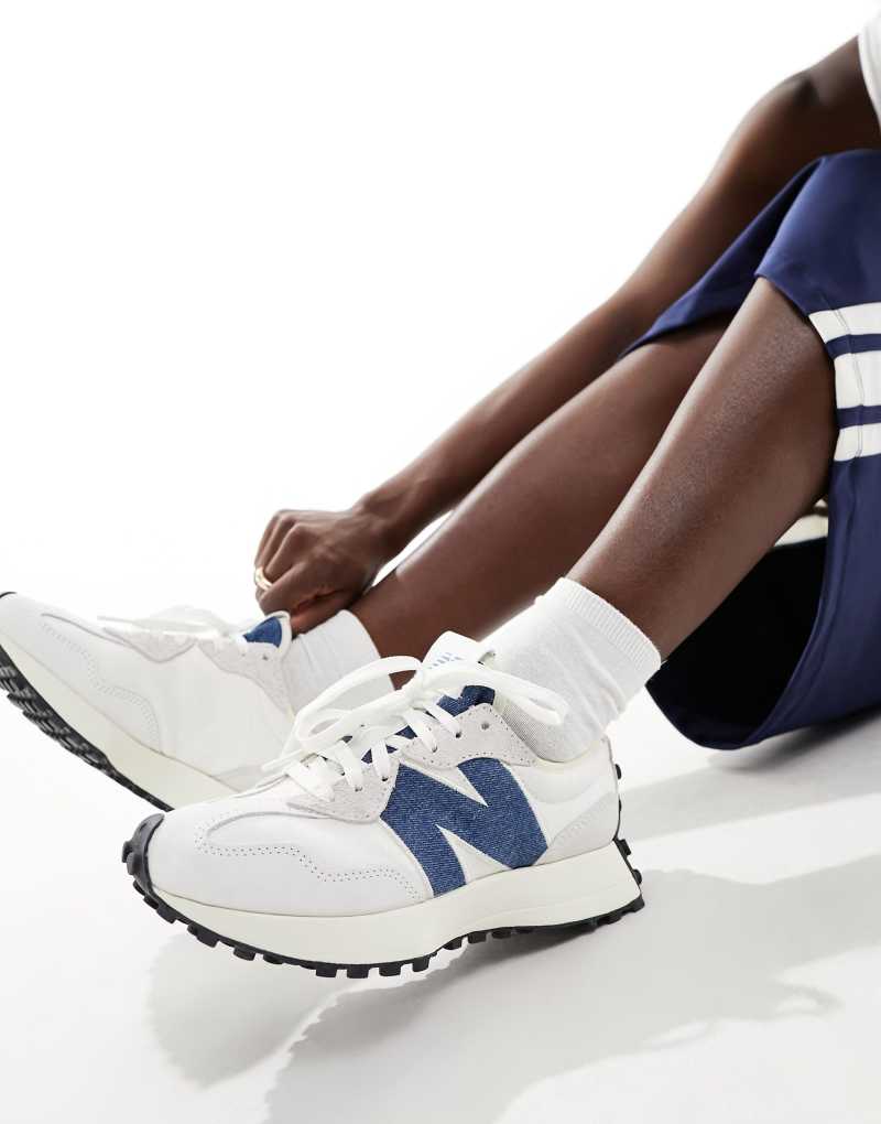 Кроссовки New Balance 327 с низким профилем и фирменным стилем New Balance