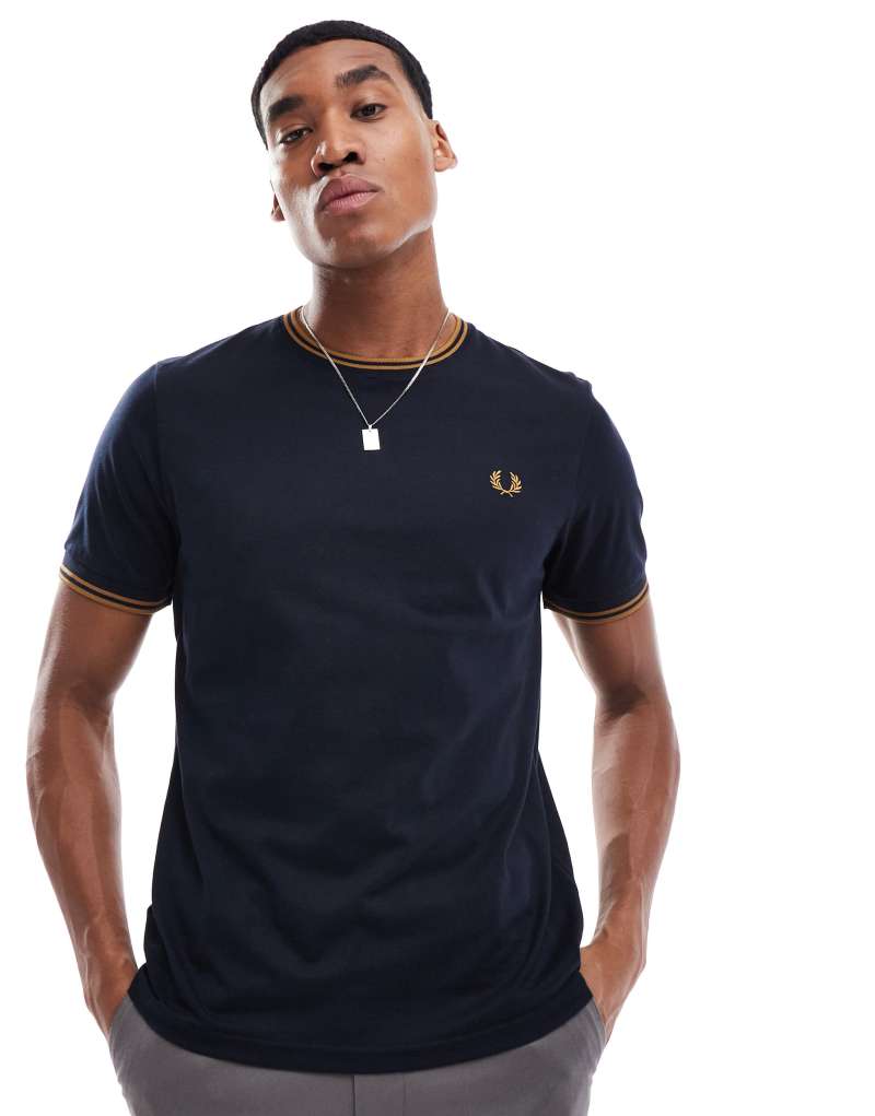 Футболка Fred Perry темно-синяя с двойной отделкой, обычная посадка, короткие рукава Fred Perry