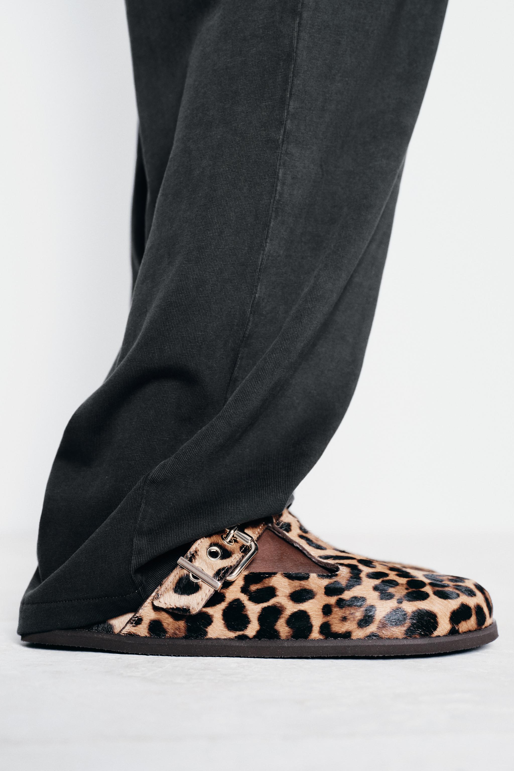 Женские Сабо и мюли Zara ANIMAL PRINT LEATHER CLOGS ZARA