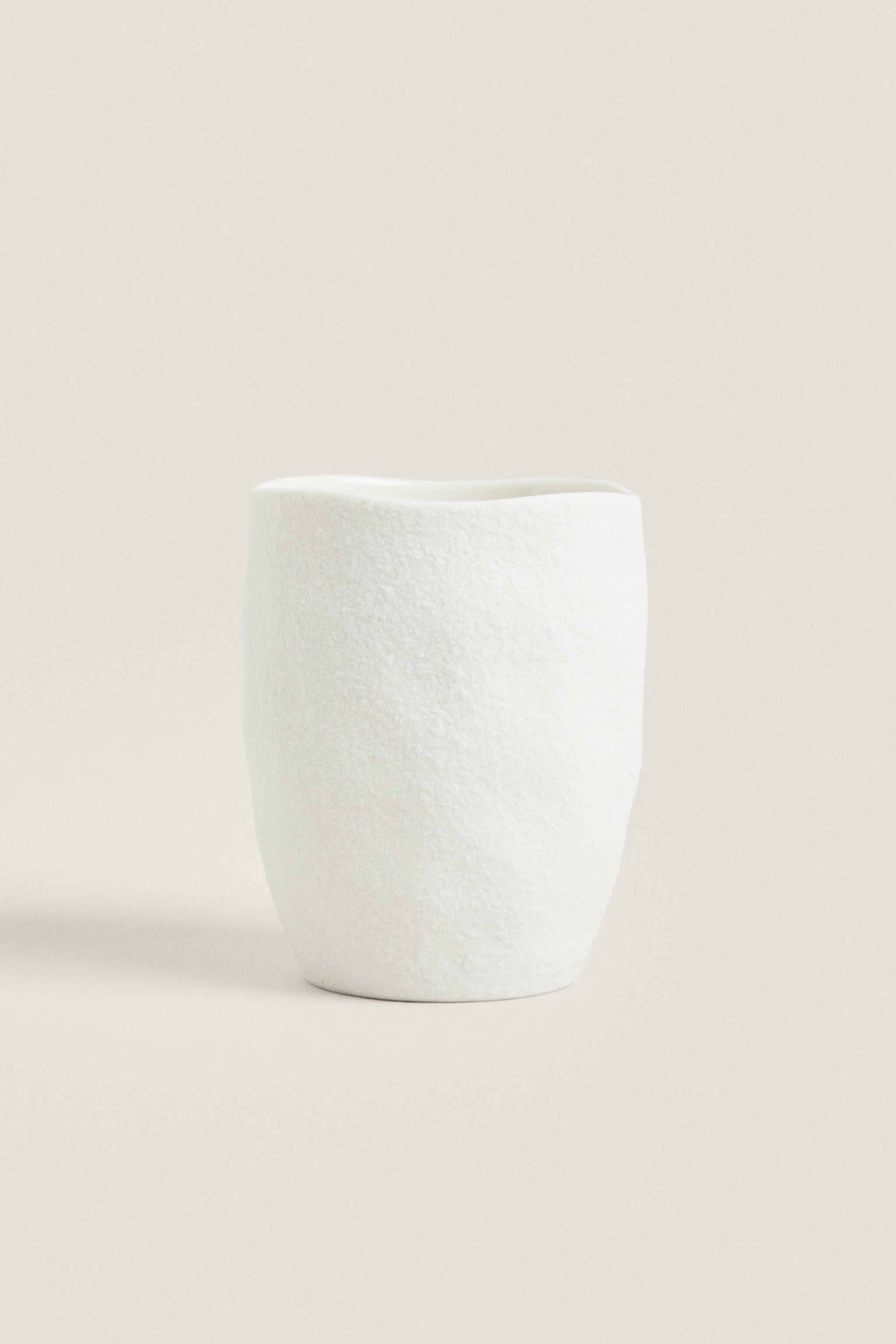 CERAMIC TEXTURED TOOTHBRUSH CUP Zara Home