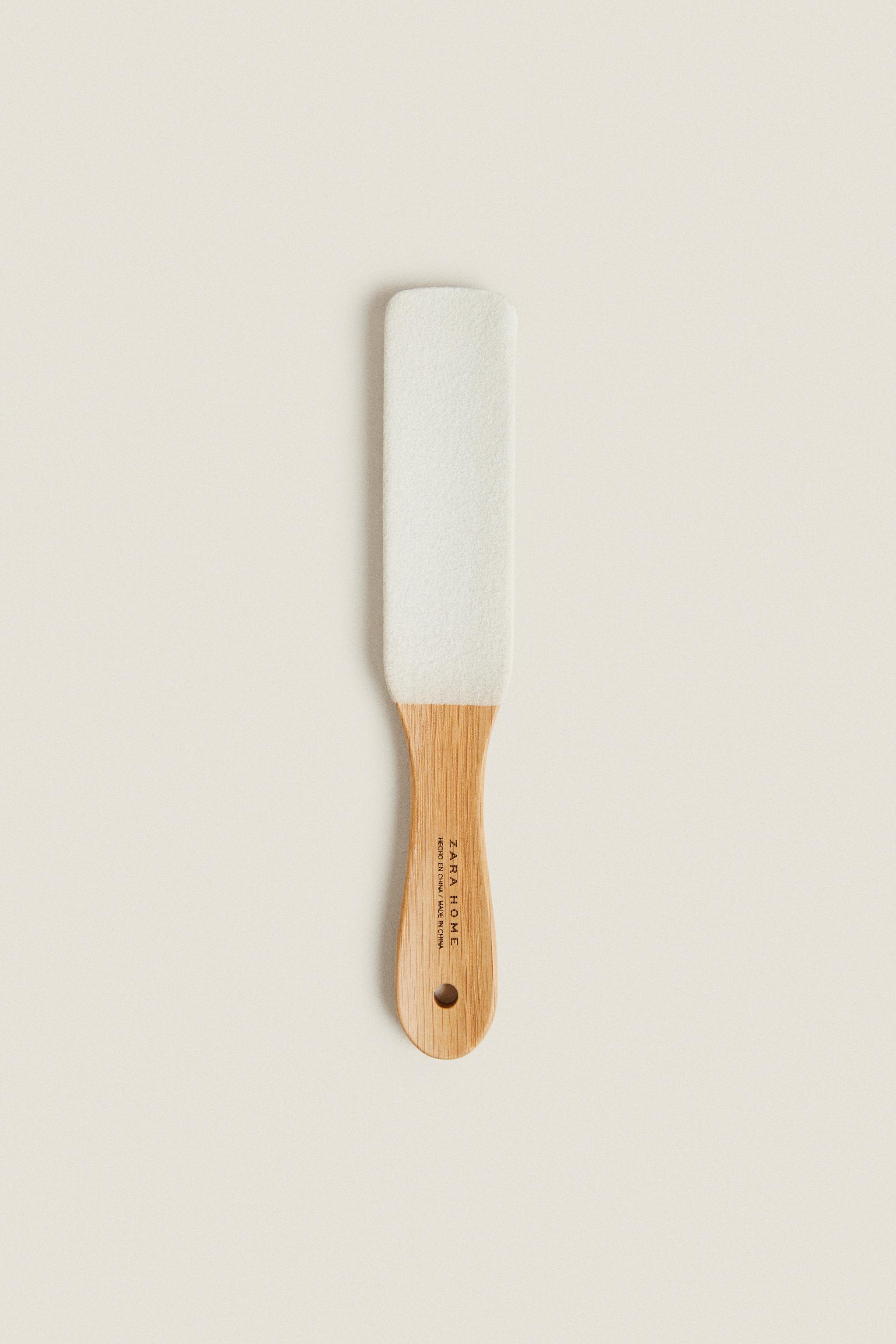 EXFOLIATING FOOT FILE Zara Home