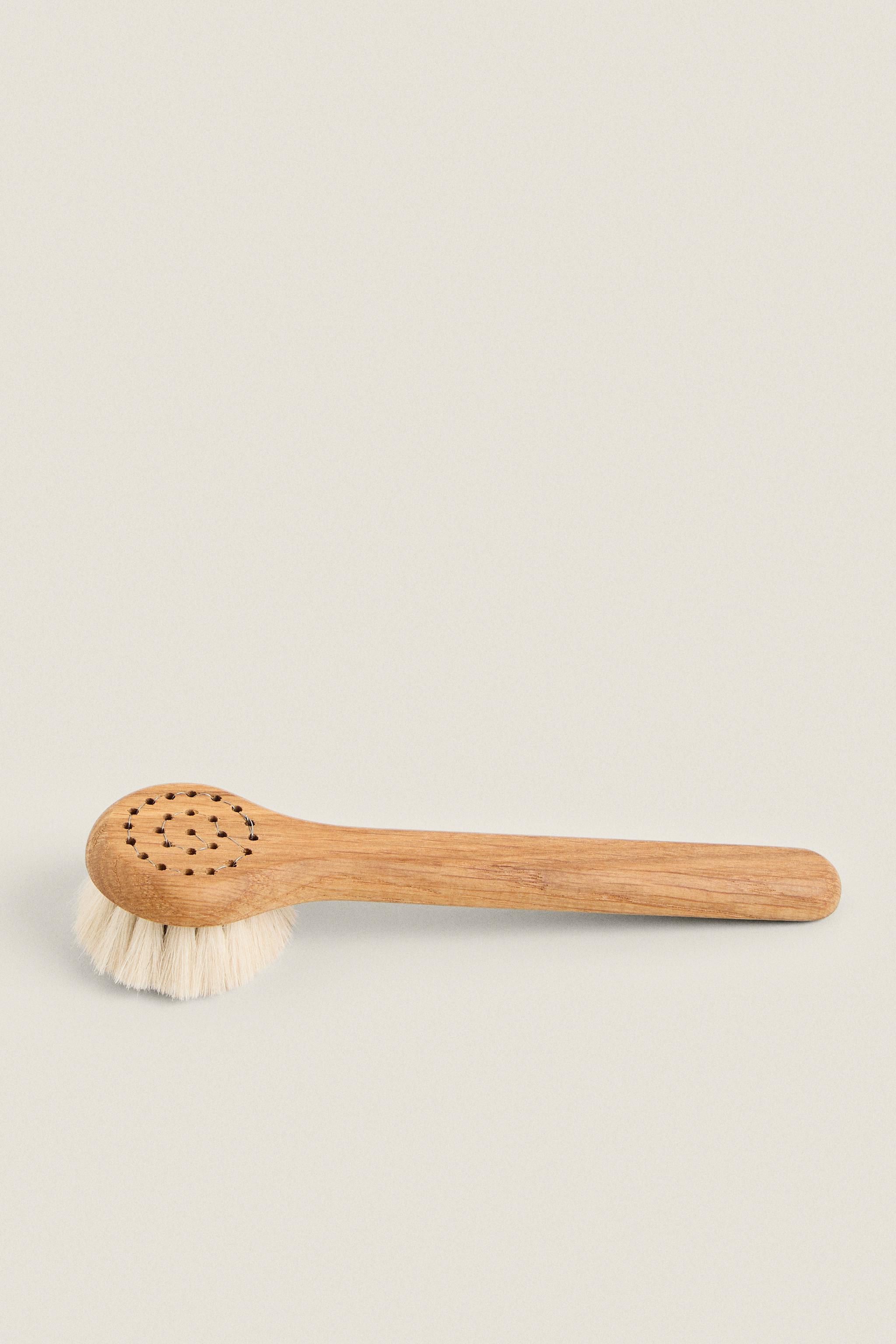 IRIS HANTVERK FACE BRUSH Zara Home