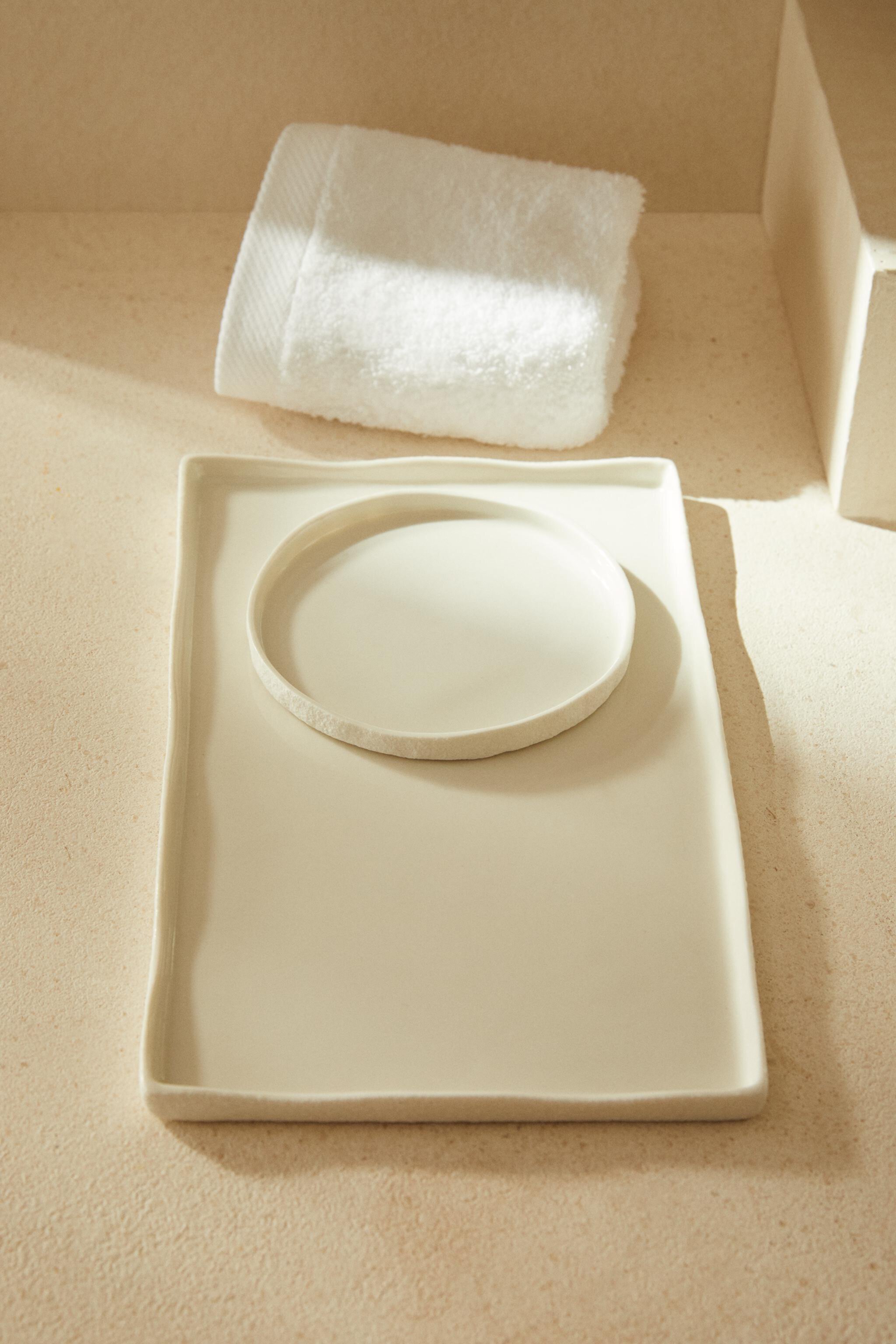 TEXTURED CERAMIC BATHROOM TRAY Zara Home