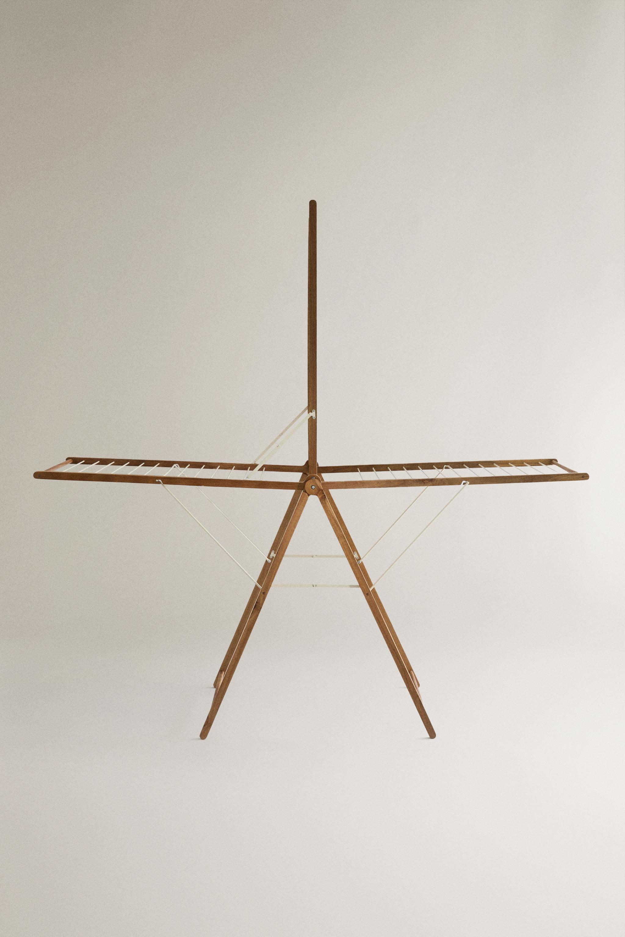 VERTICAL METAL AND WOODEN CLOTHES HORSE Zarahome