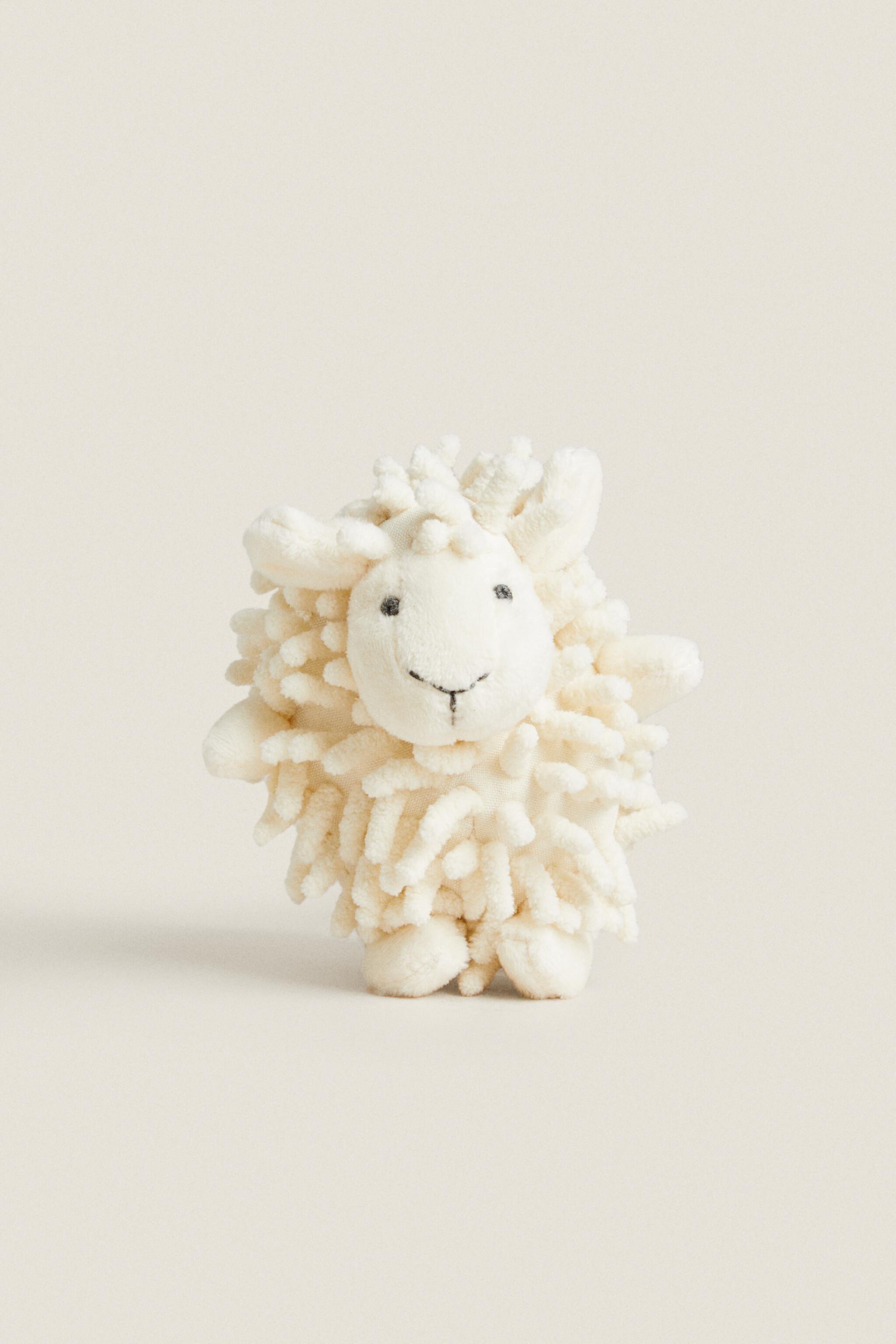 CHILDREN’S SHEEP PLUSH TOY RATTLE Zara Home