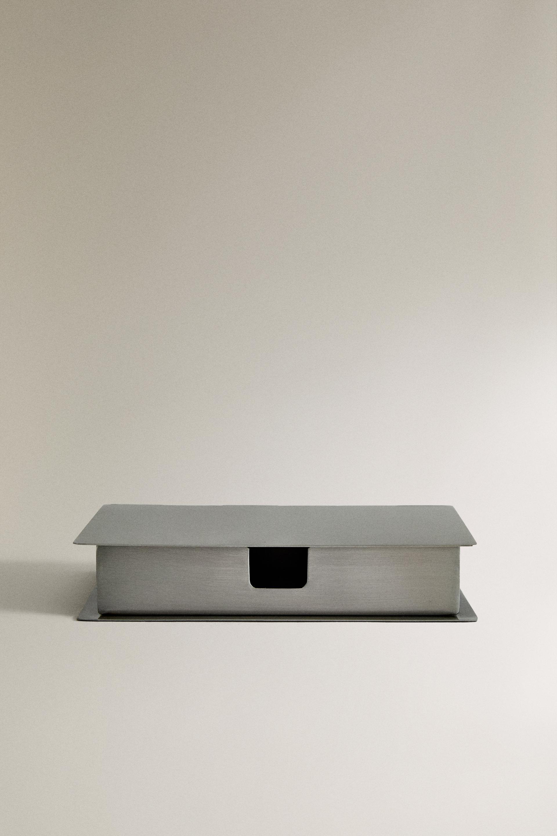 METAL STATIONERY BOX Zara Home