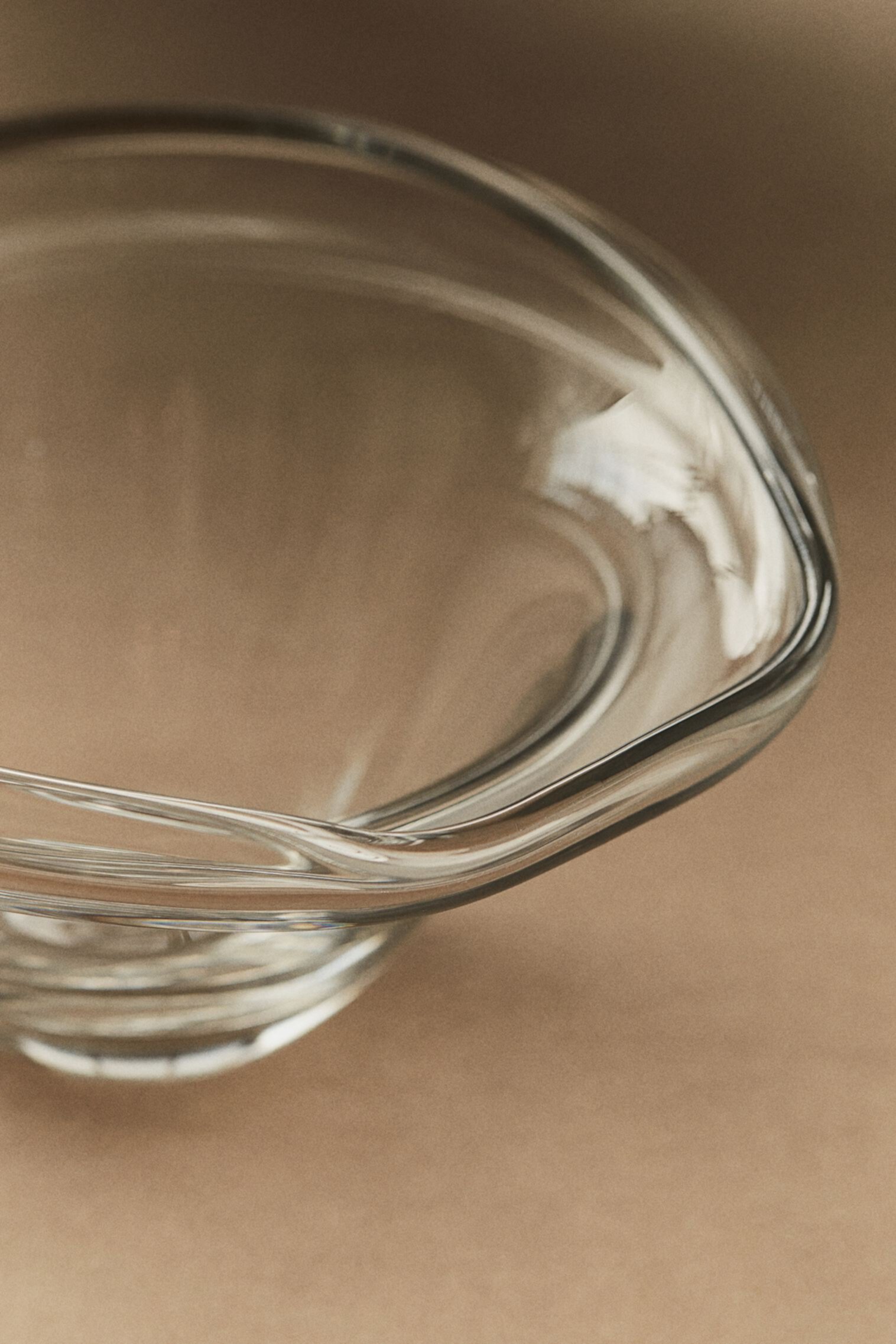 Asymmetric Glass Bowl H&M