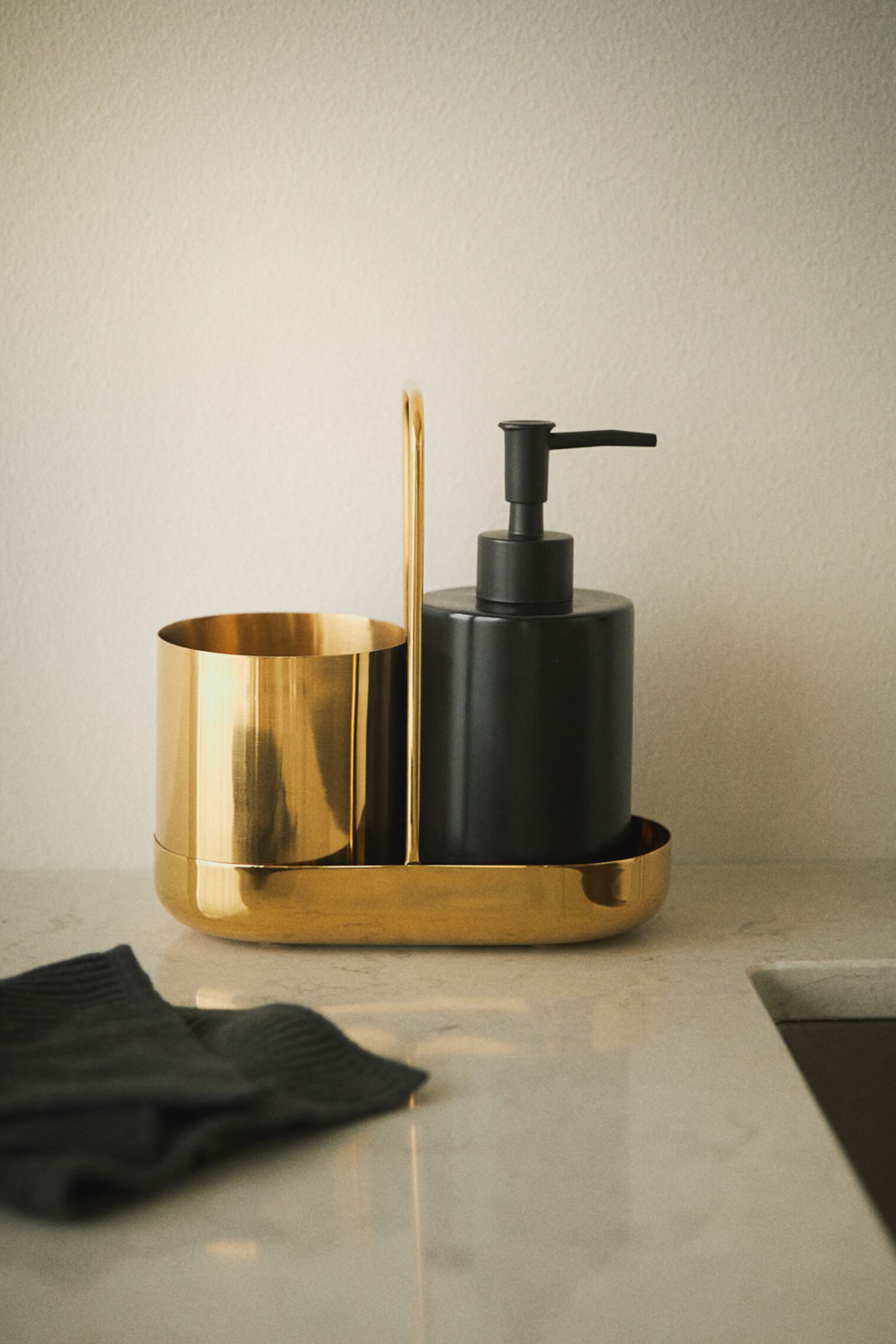 Metal Sink Caddy H&M