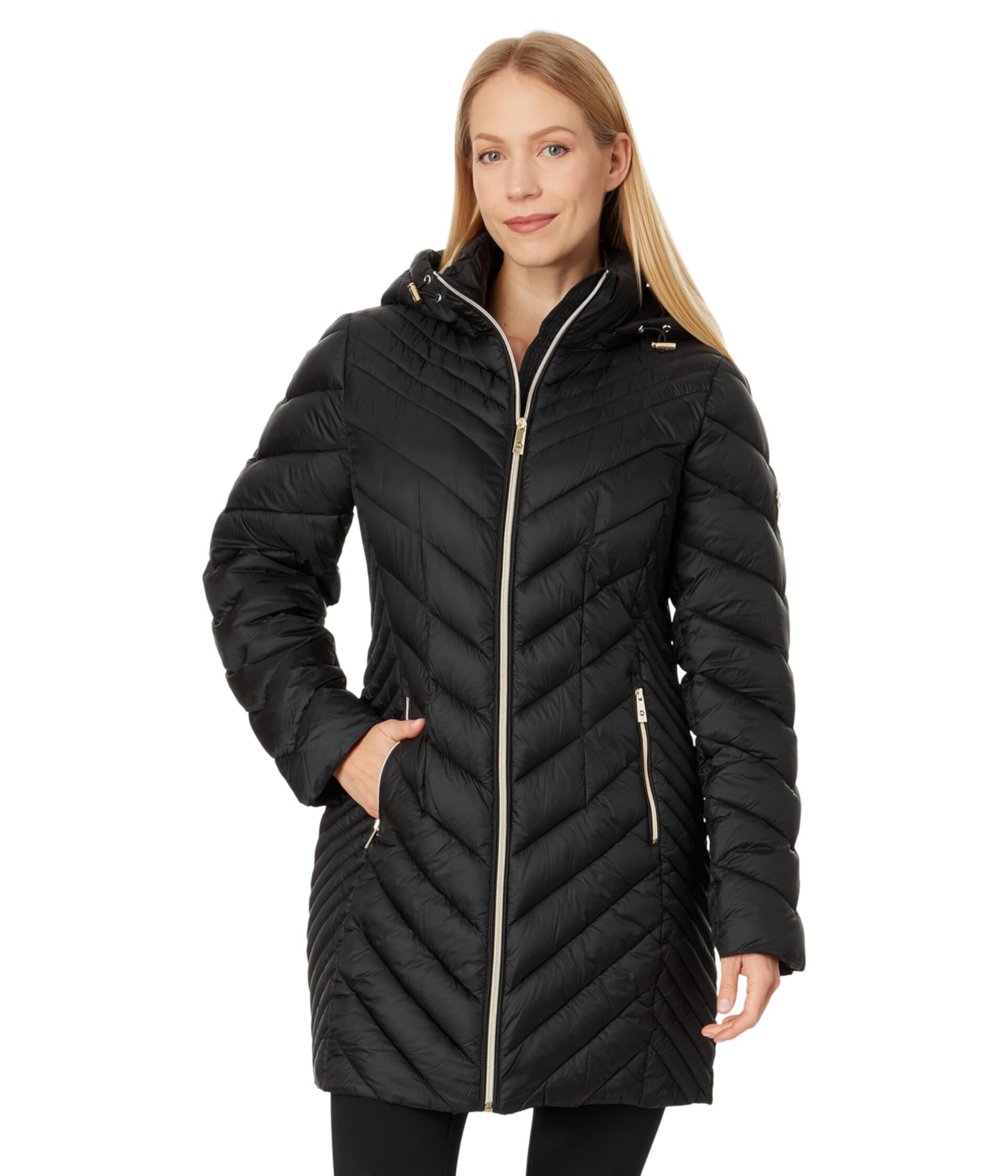 Женский Пуховик MICHAEL Michael Kors Zip Front Knee Length Chevron Packable M426666BZ MICHAEL Michael Kors