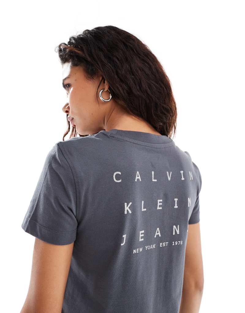 Женская Футболка Calvin Klein back print baby tee в выцветшем черном Calvin Klein