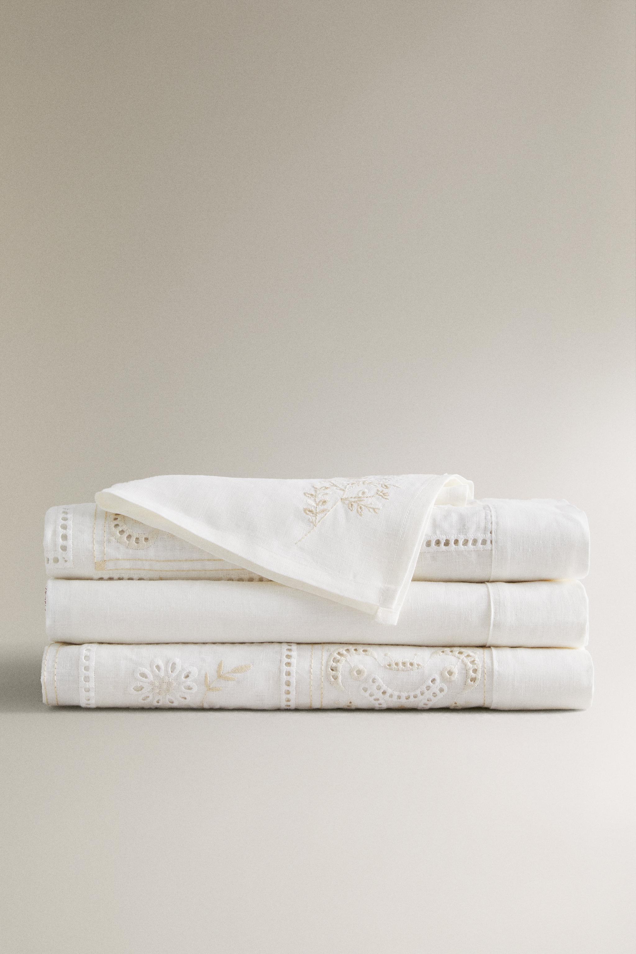 EMBROIDERED LINEN BLEND TABLECLOTH Zara Home