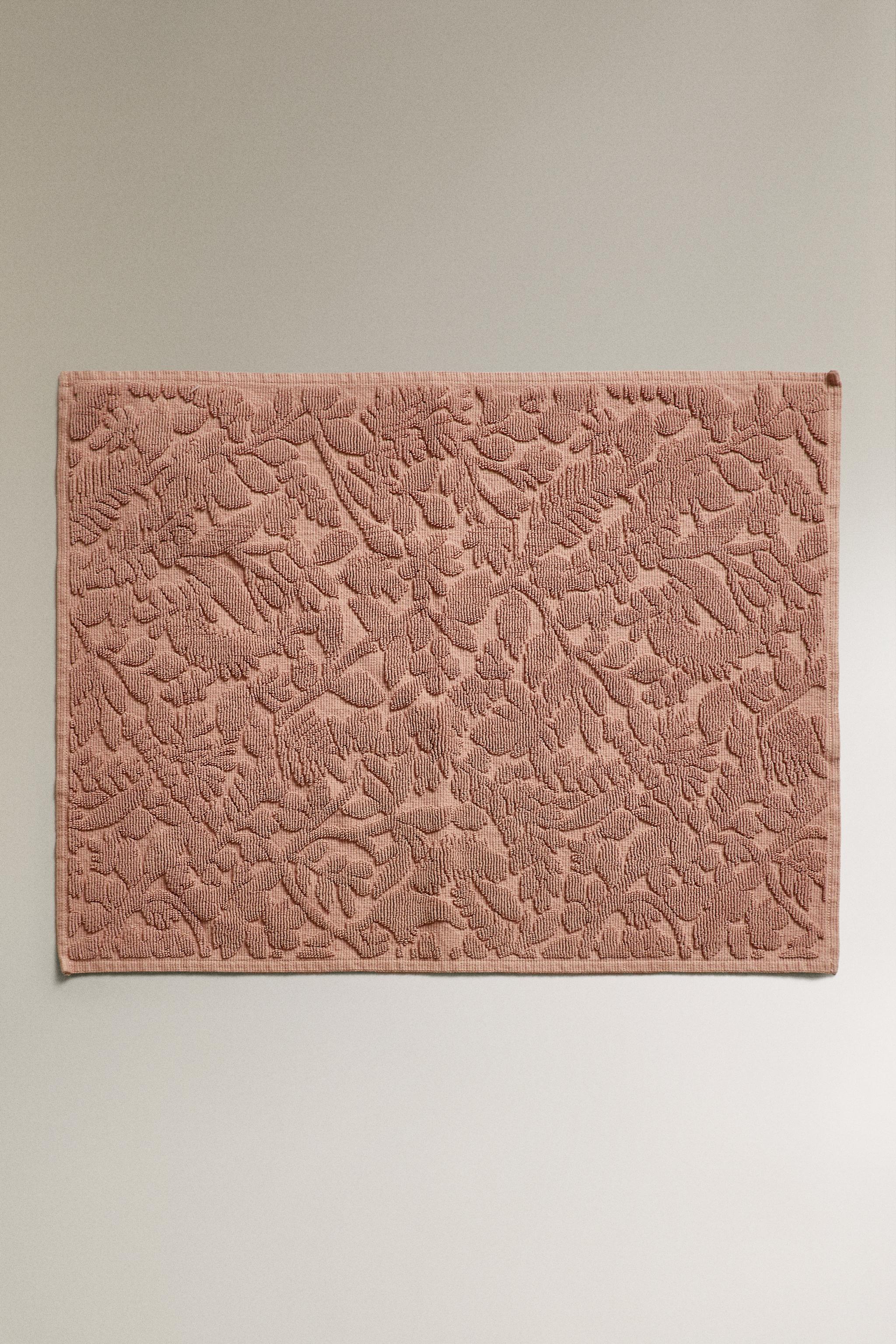 NON-SLIP VELOUR JACQUARD BATH MAT Zara Home